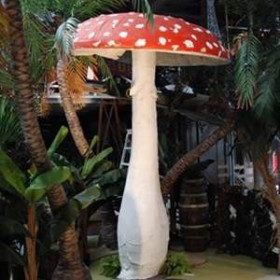 Champignon rouge à pois blancs 330cm