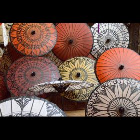 Parasols asiatiques toutes sortes