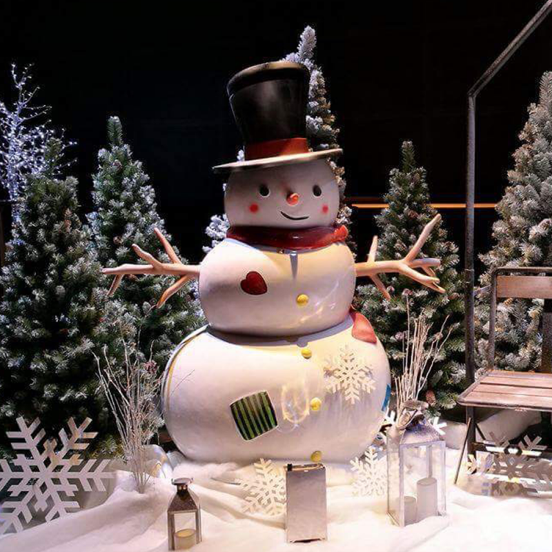 santa ou bonhomme de neige verticale sur socle rennes Noël étagères