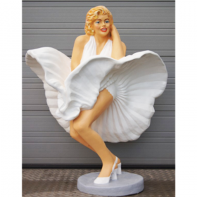 Marilyn Monroe 170cm