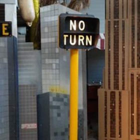 Panneau de rue "No Turn" 220cm