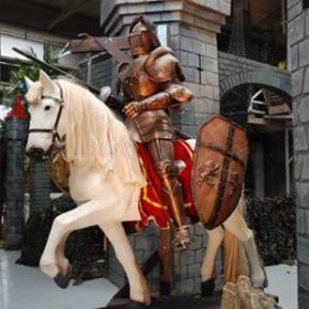 Chevalier à cheval 258cm