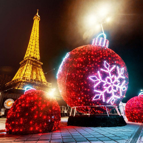 Boule géante lumineuse